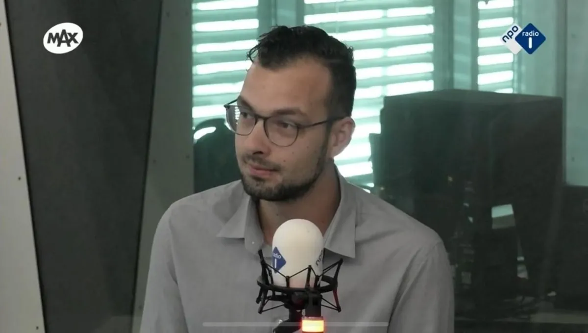 Crypto Recovers tijdens de opname van het NPO Radio 1-interview in de studio